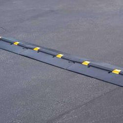Low Profile Rubber Speed Bump Pedestrian Friendly 2.5 Inch