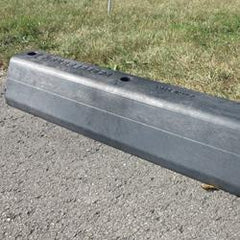 black rubber sectional roadway barrier curb 